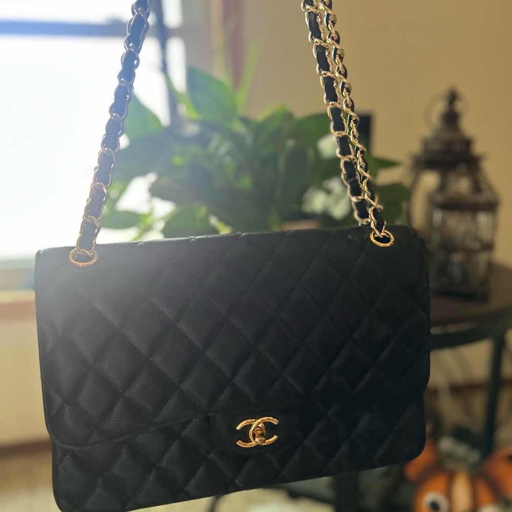 Chanel Jumbo Caviar